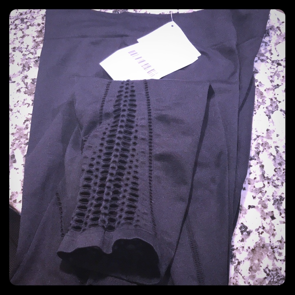 NWT XL Fabletics Dylana Cut-Out Seamless Legging